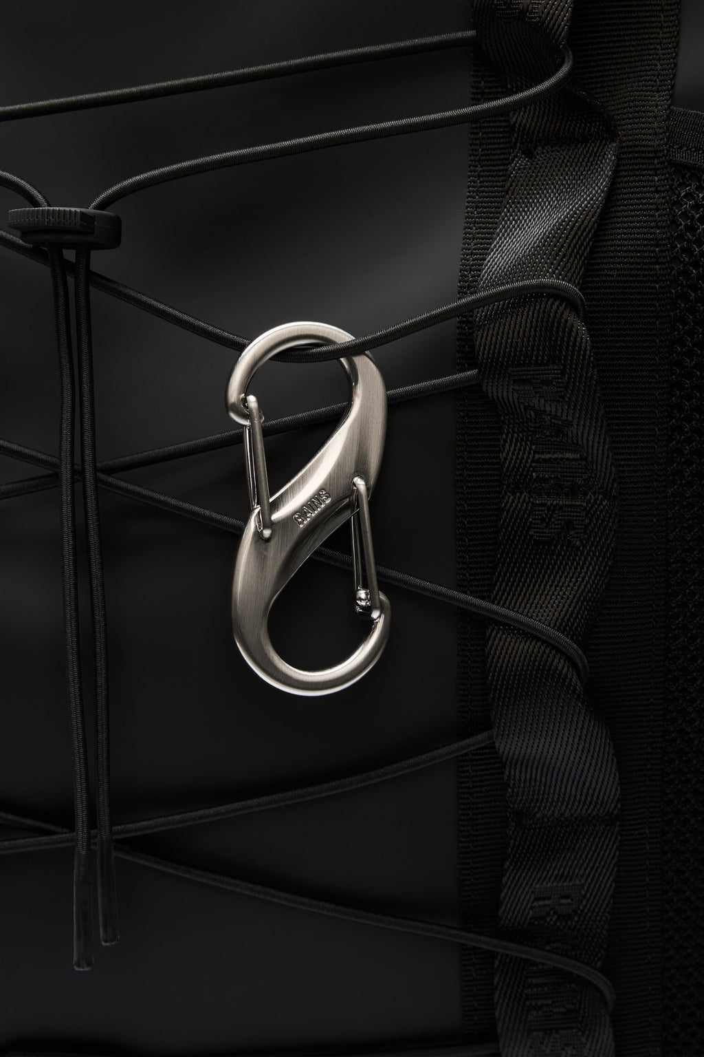 Rains Double Carabiner
